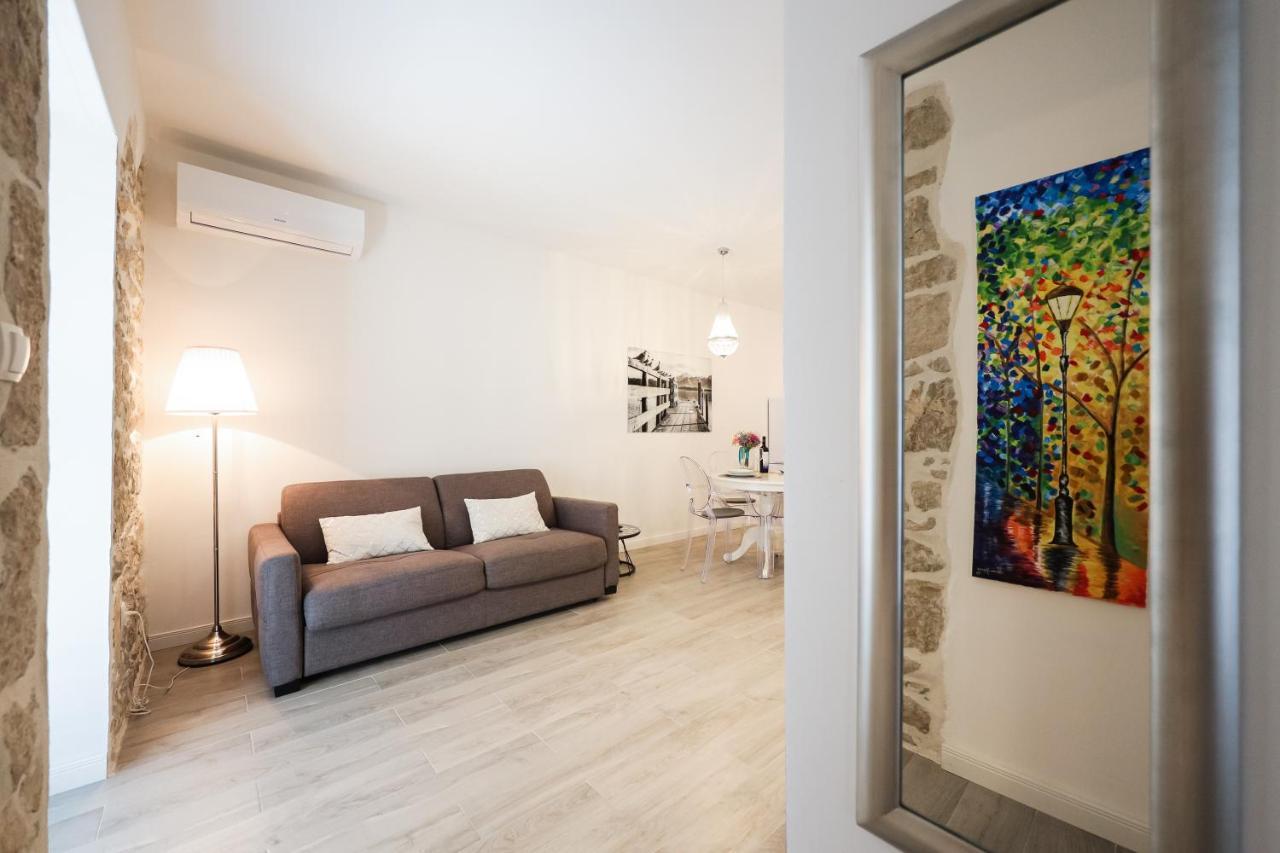 Pavle'S Apartment Zadar Bagian luar foto